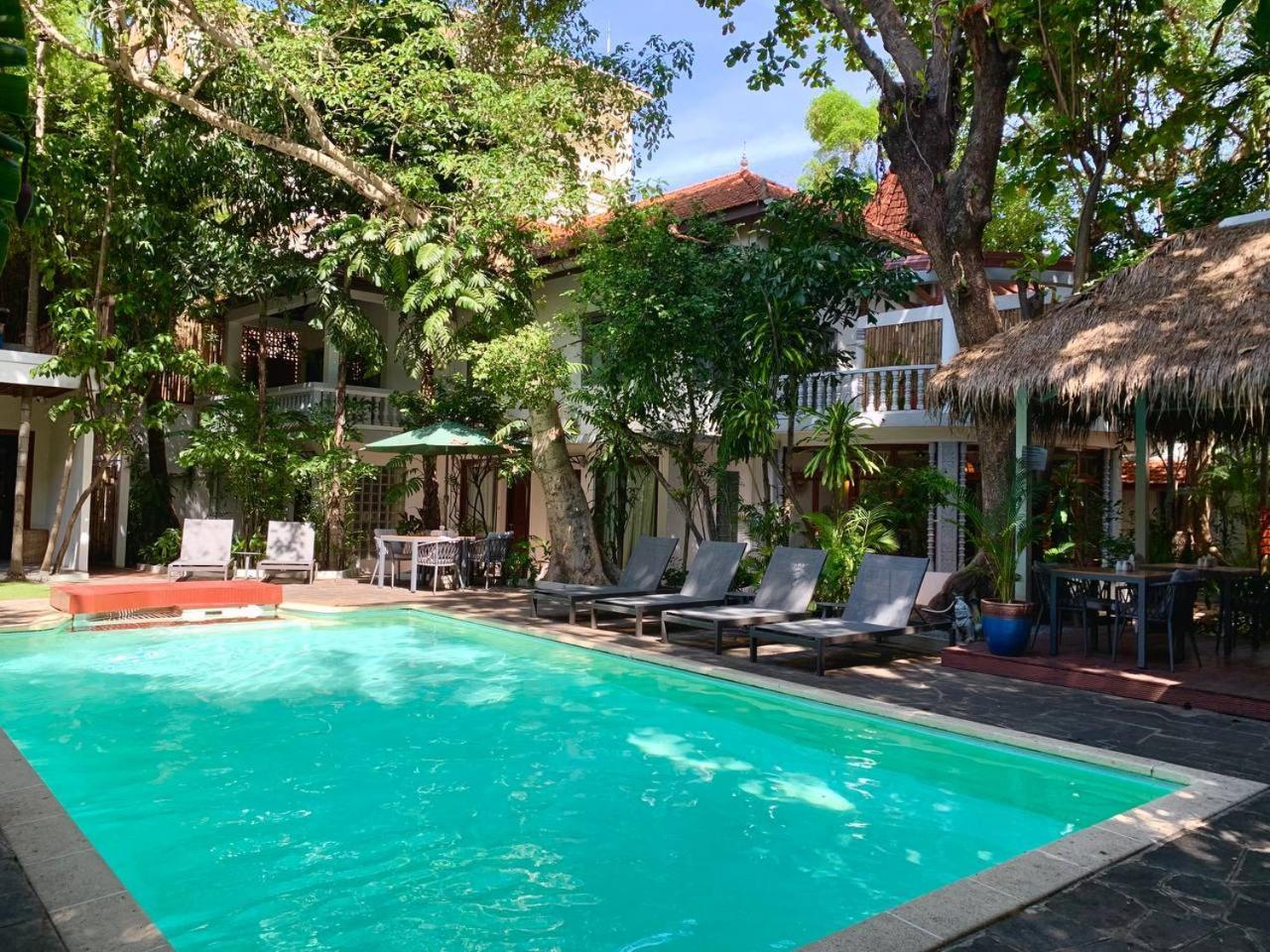 จังเกิล แอดดิชั่น Hotel พนมเปญ ภายนอก รูปภาพ
